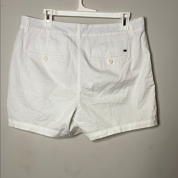 Crown & Ivy Women's Classic White Shorts - Picture 3 of 7